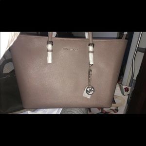 Michael kors purse